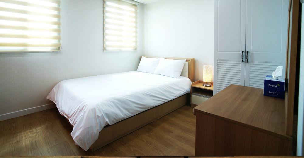 סאוגוויפו Hotel The Grang Jungmun מראה חיצוני תמונה